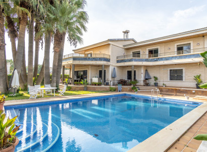 Villa - Återförsäljning - Orihuela Costa - Dehesa de campoamor