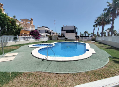 Villa - Återförsäljning - Orihuela Costa - Lomas de Cabo Roig