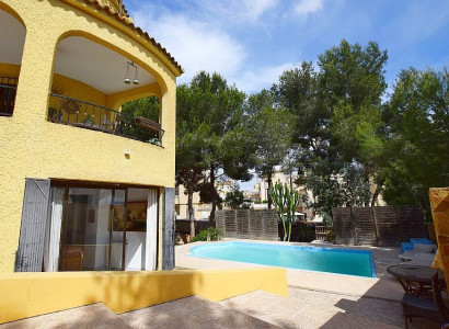 Villa - Återförsäljning - Orihuela Costa - Orihuela Costa