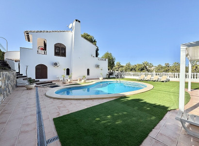 Villa - Återförsäljning - Orihuela Costa - Villamartin