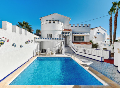 Villa - Återförsäljning - Pinar de Campoverde - Pinar de Campoverde