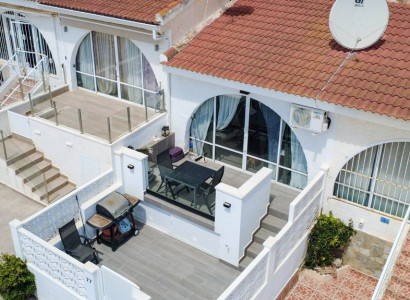 Villa - Återförsäljning - Rojales - Ciudad Quesada