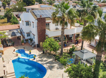 Villa - Återförsäljning - Rojales - Ciudad Quesada