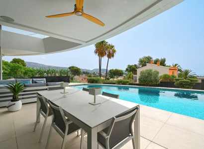 Villa - Återförsäljning - Teulada - Moraira
