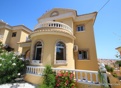 Villa - Återförsäljning - Villamartin - 11357