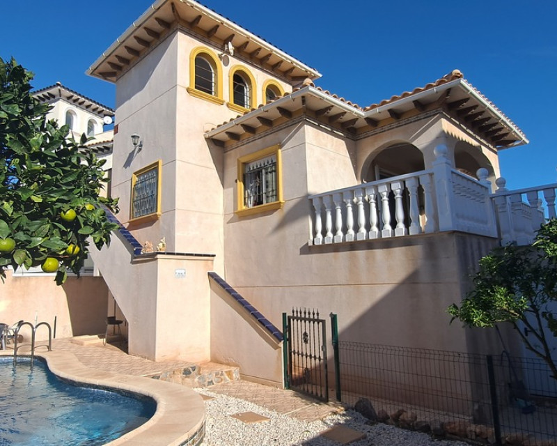 Villa · Bruktbolig · La Zenia · Costa Blanca