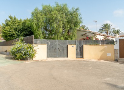 Villa - Bruktbolig - Orihuela Costa - 2021V013