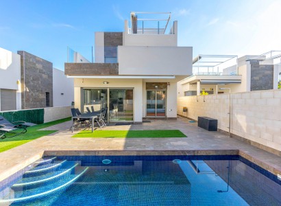 Villa - Bruktbolig - Orihuela Costa - 2023V01