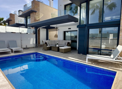 Villa - Bruktbolig - Orihuela Costa - Lomas de Cabo Roig