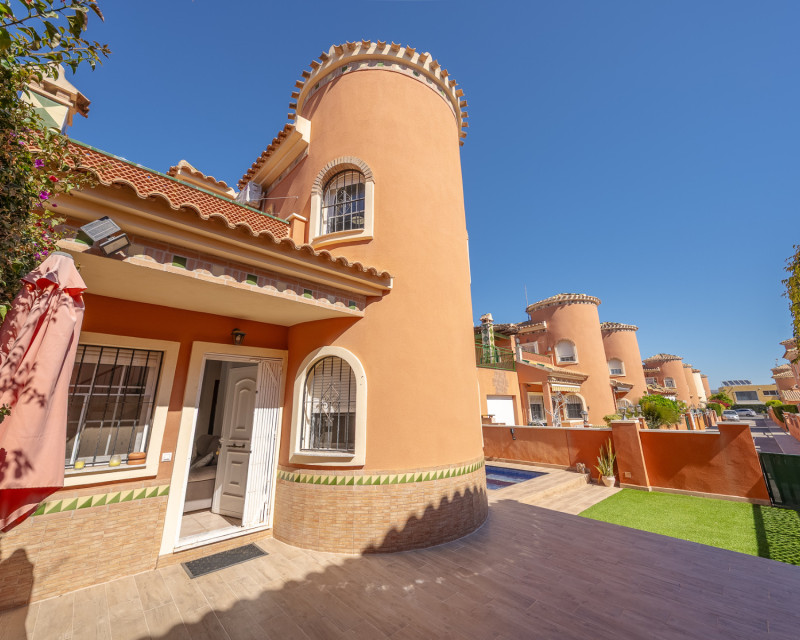 Villa · Bruktbolig · Playa Flamenca · Sportcentre