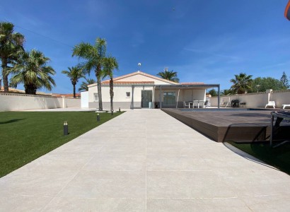 Villa - Bruktbolig - Torrevieja - 2023V026