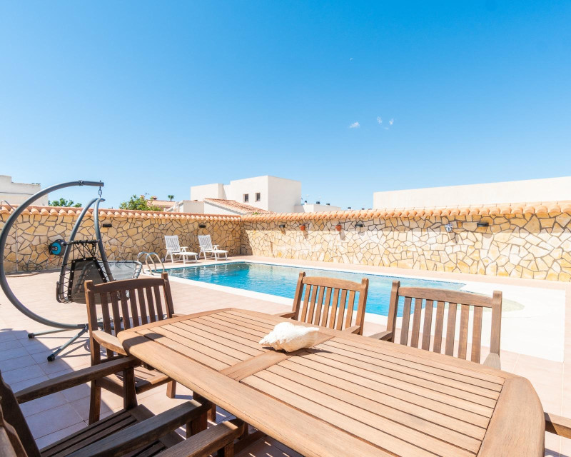 Villa · Bruktbolig · Torrevieja · Torreta florida