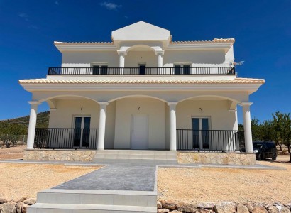 Villa - New Build - Pinoso - 89605