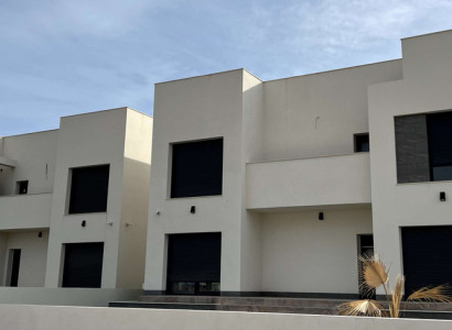 Villa - Nybyggnation - Torrevieja - Torrevieja Centro