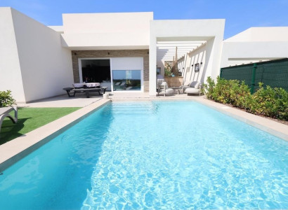 Villa - Resale - Algorfa - Algorfa Centro
