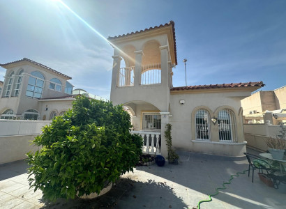 Villa - Resale - Algorfa - Algorfa Centro