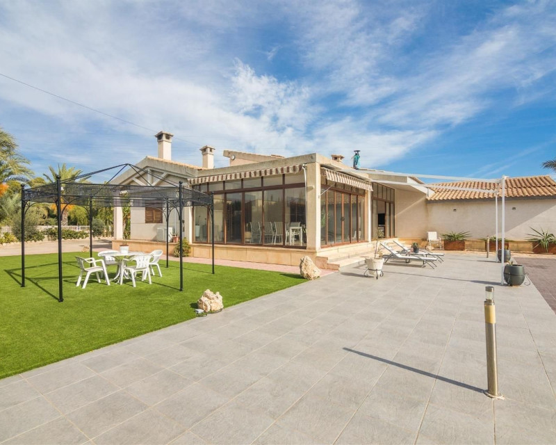 Villa · Resale · Elche/Elx · Corte Ingles