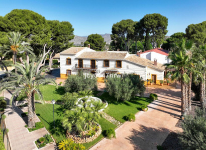 Villa - Resale - Elda - Elda Centro