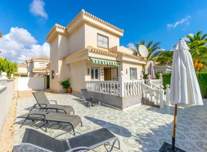Villa - Resale - Orihuela Costa - 2022V25