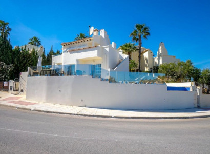 Villa - Resale - Orihuela Costa - 83100