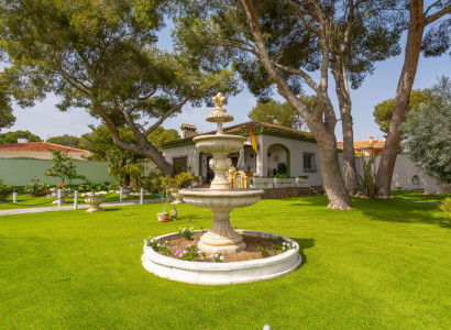 Villa - Resale - Orihuela Costa - Campoamor