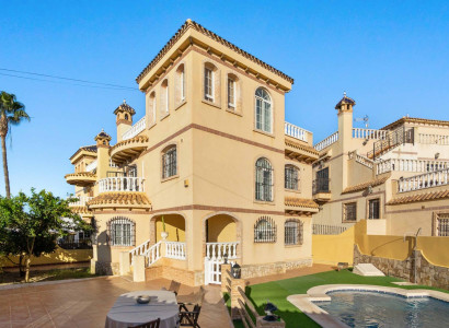 Villa - Resale - Orihuela Costa - La Florida