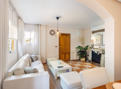 Villa - Resale - Orihuela Costa - La Regia