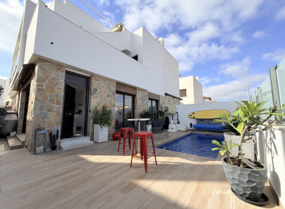 Villa - Resale - Orihuela Costa - Lomas de Cabo Roig