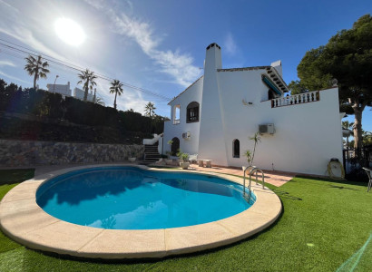 Villa - Resale - Orihuela Costa - Villamartin
