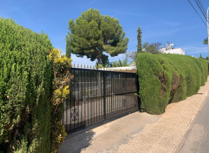 Villa - Resale - Orihuela Costa - Villamartin