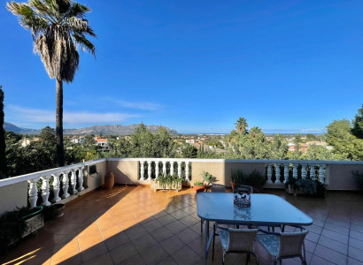 Villa - Resale - Pedreguer - Pedreguer Centro