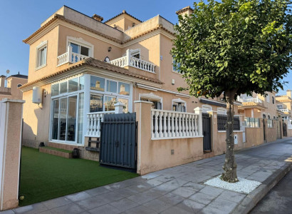 Villa - Resale - Pilar de la Horadada - Torre De La Horadada
