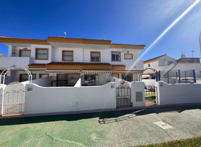 Villa - Resale - Pilar de la Horadada - Torre De La Horadada