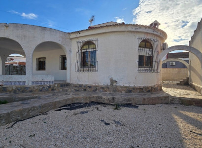 Villa - Resale - Torrevieja - El Chaparal