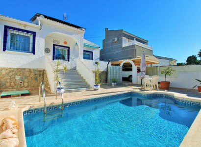 Villa - Resale - Torrevieja - El chaparral
