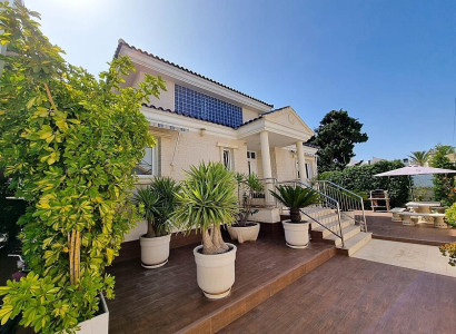 Villa - Resale - Torrevieja - La Mata