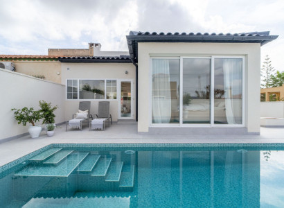Villa - Resale - Torrevieja - La Siesta