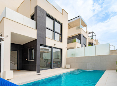 Villa - Resale - Torrevieja - Punta Prima