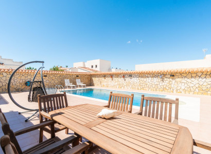 Villa - Resale - Torrevieja - Torreta florida