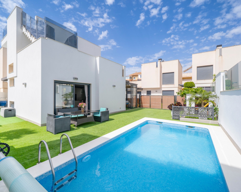 Villa · Resale · Torrevieja · torrevieja