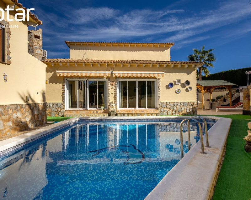 Villa · Resale · Torrevieja · Torrevieja