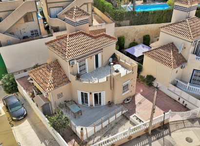 Villa - Resale - Villamartin - Villamartin