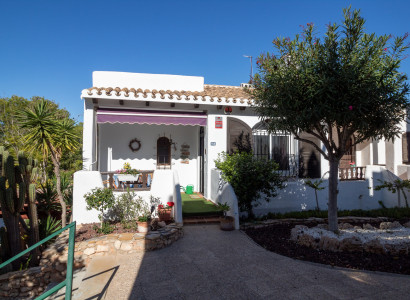 Villa Semi Adosada - Reventa - Villamartin - Fortuna