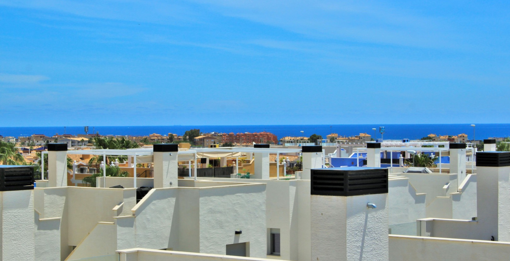 Resale - Villa - Cabo Roig