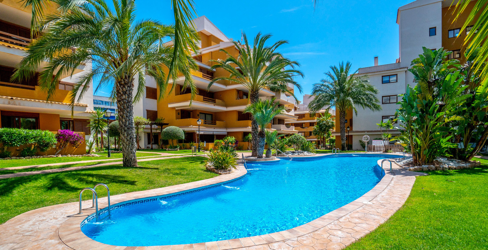 Resale - Apartment / flat - Torrevieja - La Entrada