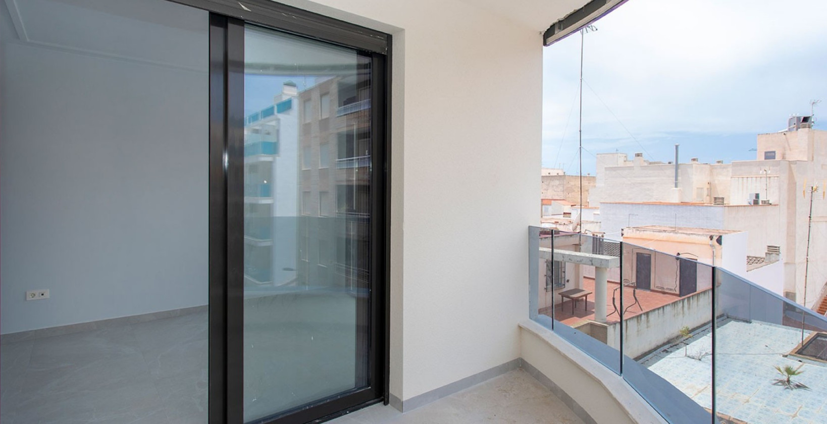 Resale - Apartment / flat - Torrevieja - Playa del Cura