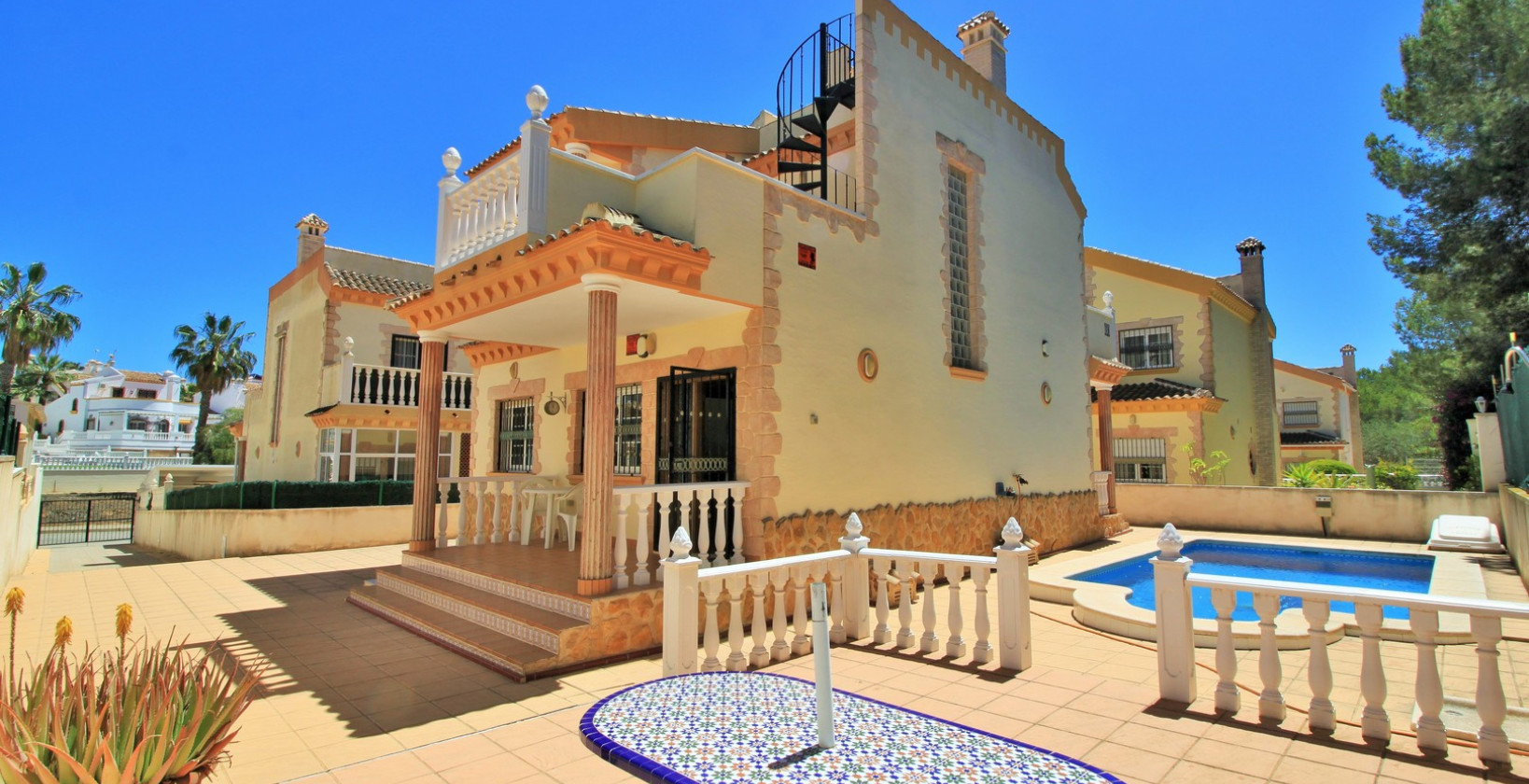 Resale - Villa - Villamartin - Los Dolses