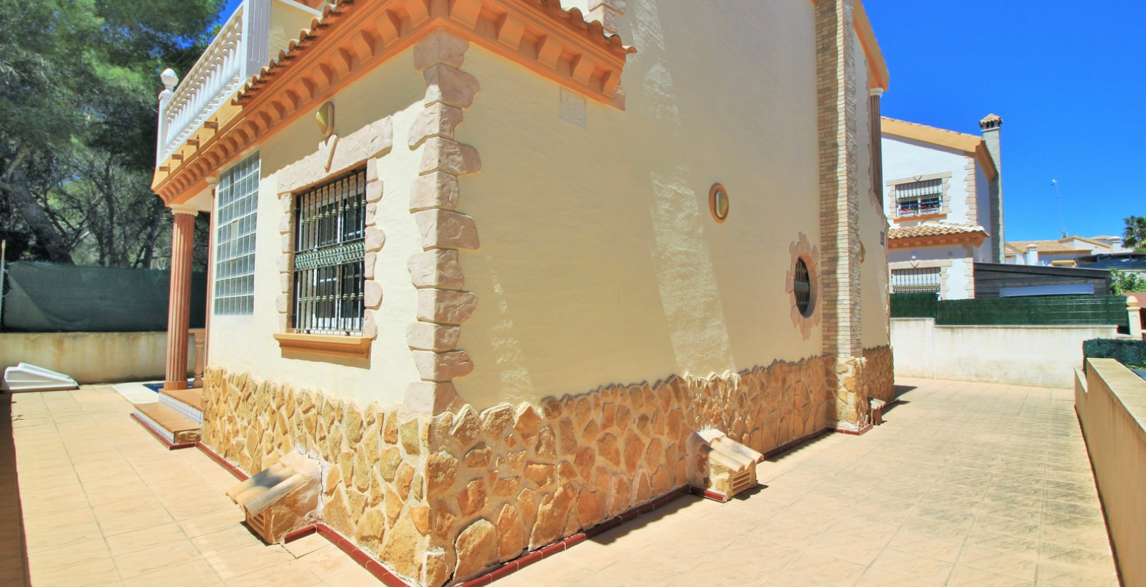 Resale - Villa - Villamartin - Los Dolses