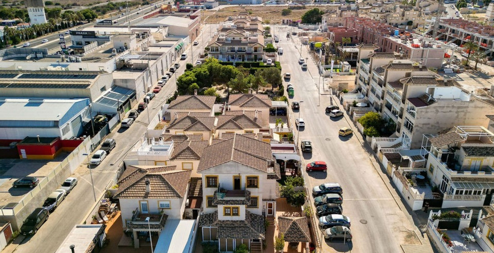 Återförsäljning - Villa - Orihuela Costa - Punta Prima