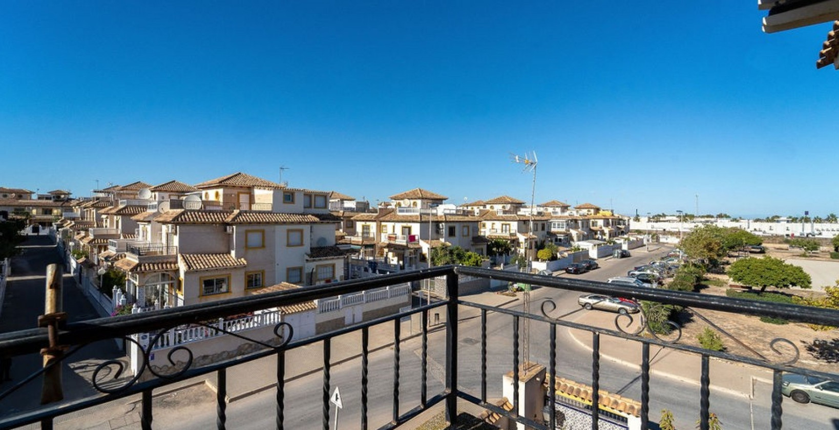 Resale - Villa - Orihuela Costa - Punta Prima